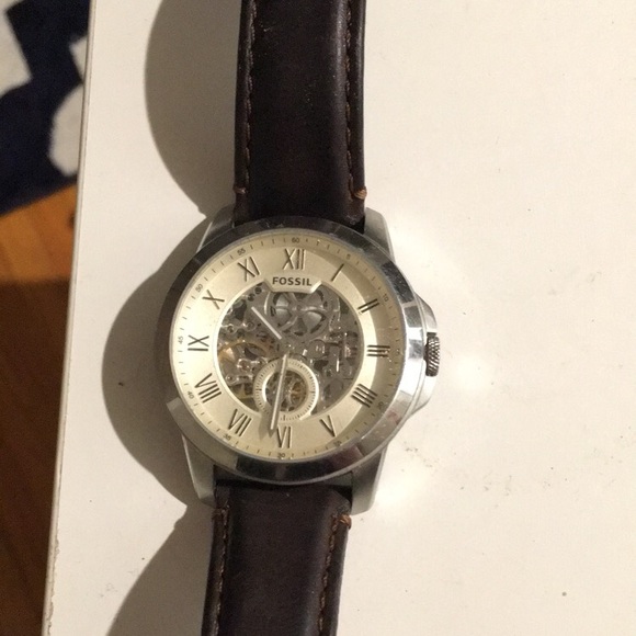 Men’s Fossil watch - Picture 1 of 2